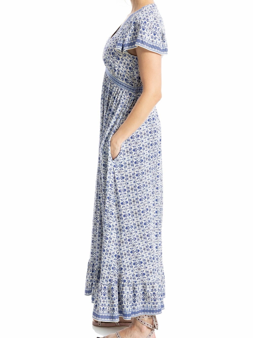Max Studio Blue and White Floral V‑Neck Maxi Dress - Picture 8 of 8